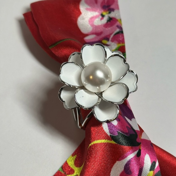Floral Scarf Ring - #156 - Picture 1 of 5